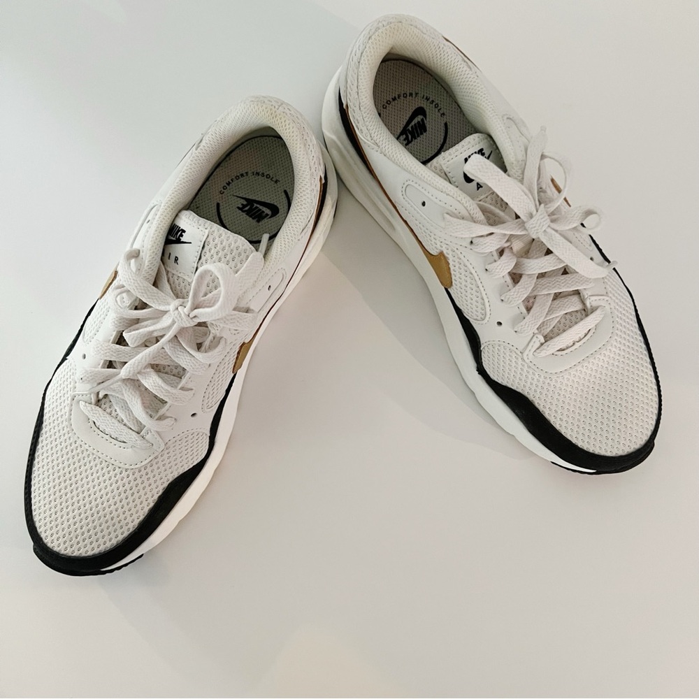 NIKE Women’s Air Max Nike Air Max Beige Metallic Gold - Picture 6 of 9